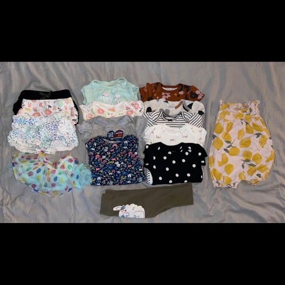 Baby girl 6 months bundle - Picture 2 of 2